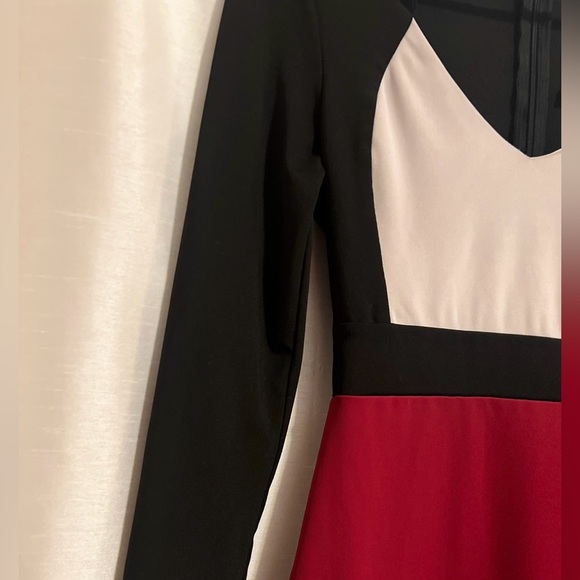 Black Long Sleeve Dress - Picture 8 of 8